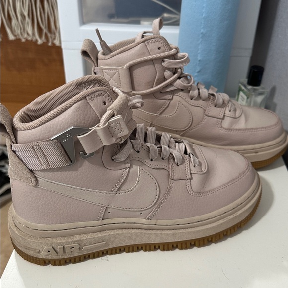 Nike High-Top Sneakers in Light Pink - Picture 1 of 4
